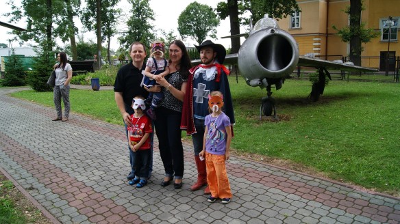 Rodzinna fotka z Kotem w Butach